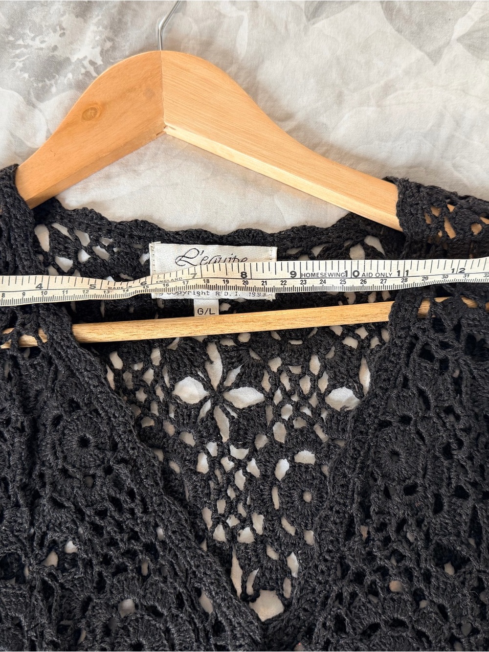 Vintage Black Crochet Lace V-Neck Sleeveless Top - Picture 8 of 9